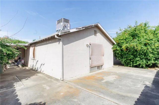 1070 E 23rd Street, Merced, CA 95340