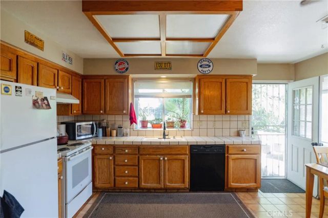 1070 E 23rd Street, Merced, CA 95340