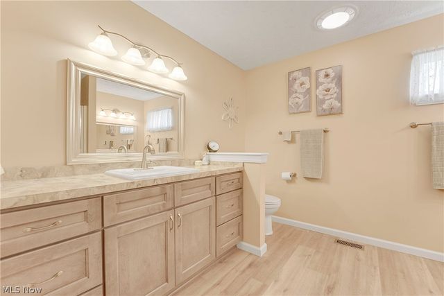 9278 Clark Circle, Twinsburg, OH 44087