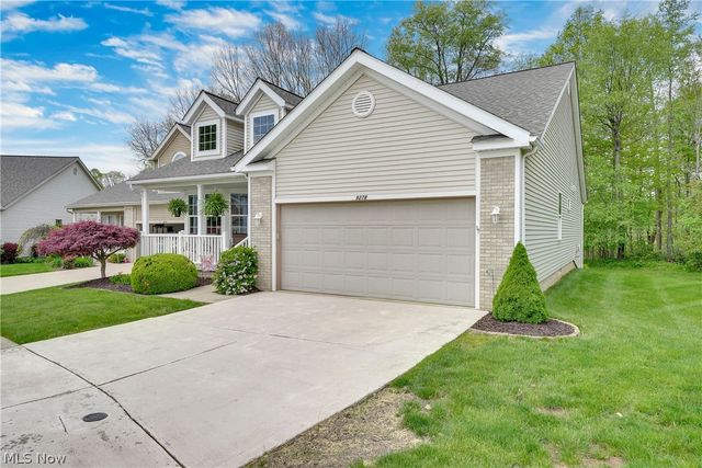 9278 Clark Circle, Twinsburg, OH 44087