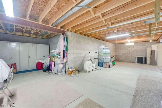 9278 Clark Circle, Twinsburg, OH 44087