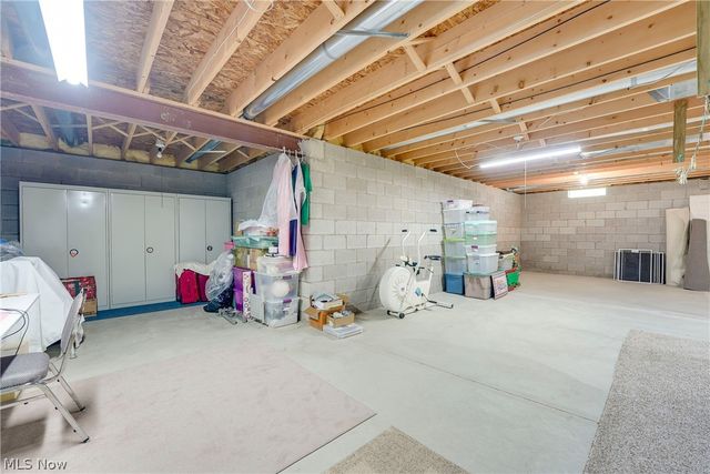 9278 Clark Circle, Twinsburg, OH 44087