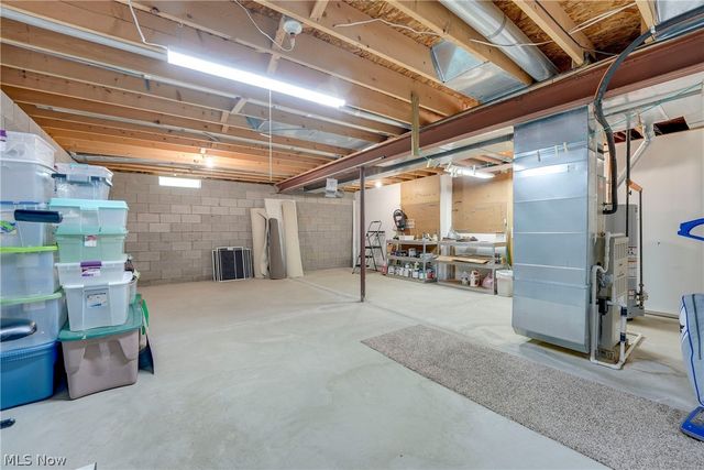 9278 Clark Circle, Twinsburg, OH 44087