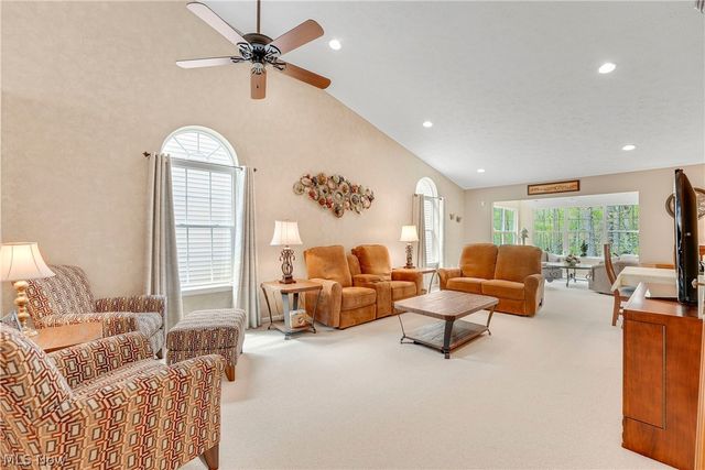 9278 Clark Circle, Twinsburg, OH 44087