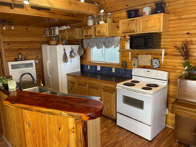 155 Polk Road 170, Mena, AR 71953