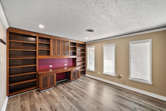 1231 Bow Creek Drive, Duncanville, TX 75116