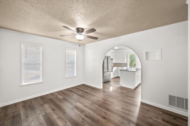 1231 Bow Creek Drive, Duncanville, TX 75116