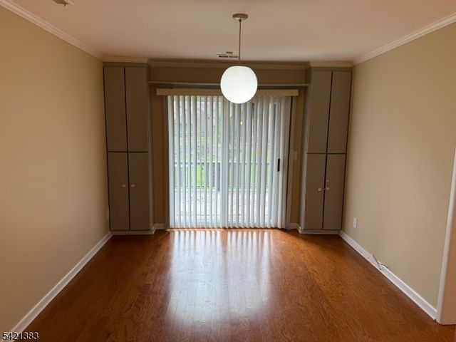 54 Holly Ct 54, Edison Twp., NJ 08820