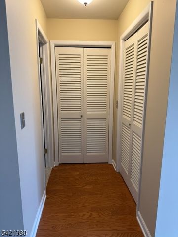 54 Holly Ct 54, Edison Twp., NJ 08820