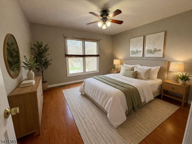 54 Holly Ct 54, Edison Twp., NJ 08820