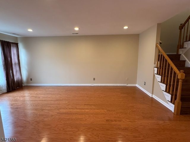 54 Holly Ct 54, Edison Twp., NJ 08820