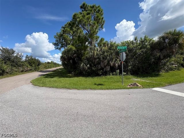 1368 Commerce ST, Port Charlotte, FL 33953