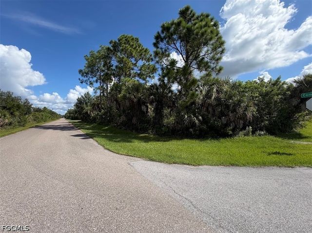 1368 Commerce ST, Port Charlotte, FL 33953