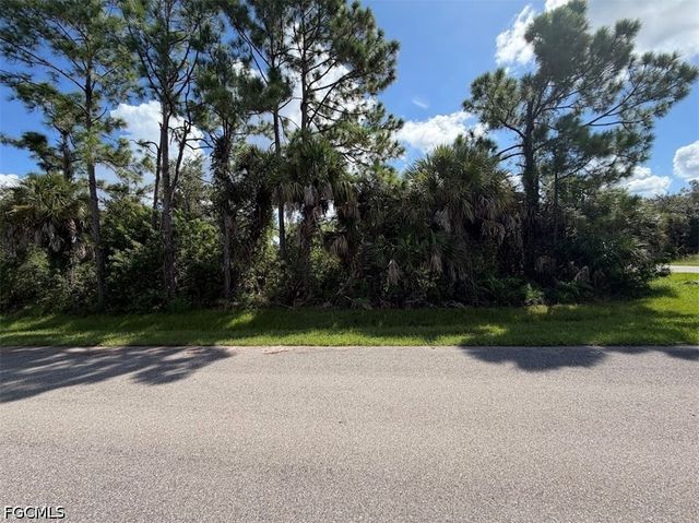 1368 Commerce ST, Port Charlotte, FL 33953