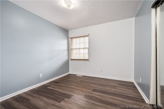 2116 Palmer Court, New Albany, IN 47150