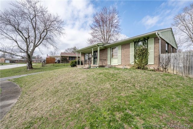 2116 Palmer Court, New Albany, IN 47150