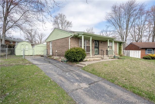 2116 Palmer Court, New Albany, IN 47150