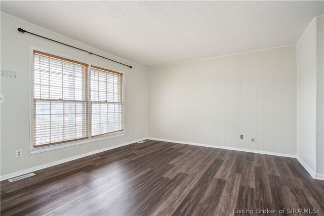 2116 Palmer Court, New Albany, IN 47150