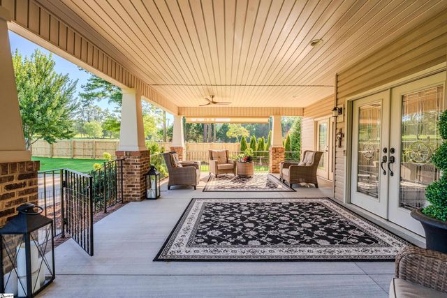152 River Bend Road, Greenville, SC 29617