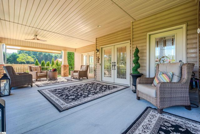 152 River Bend Road, Greenville, SC 29617