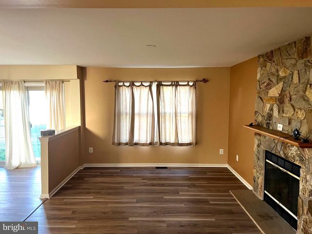 621 NICOLE DR, Southampton, PA 18966