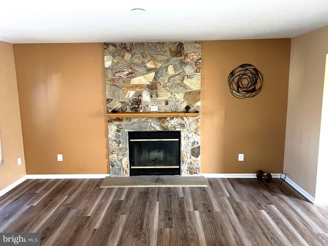 621 NICOLE DR, Southampton, PA 18966