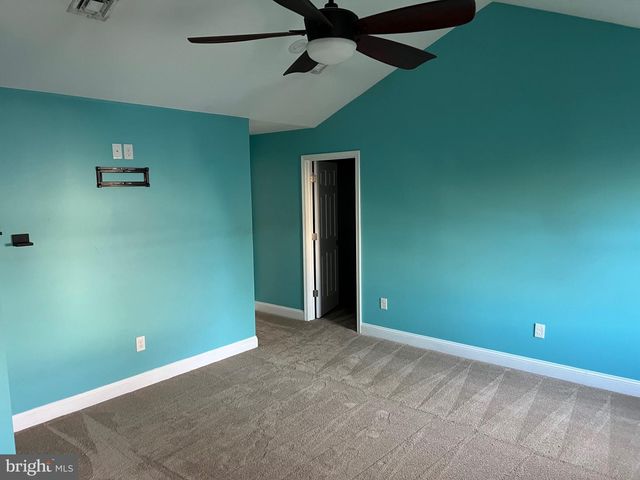 621 NICOLE DR, Southampton, PA 18966