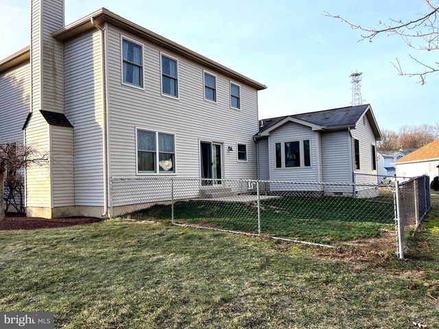 621 NICOLE DR, Southampton, PA 18966