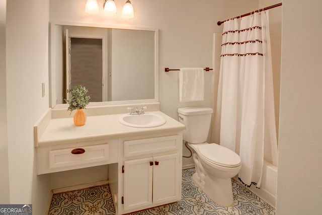 1003 Berkeley Woods Drive, Duluth, GA 30096