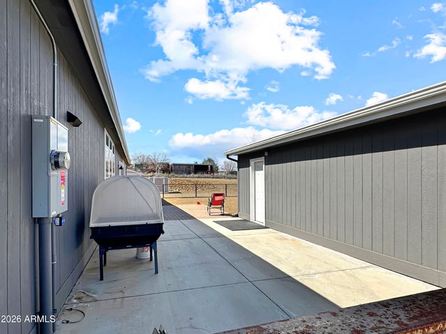 25818 N RIESLING Lane, Paulden, AZ 86334