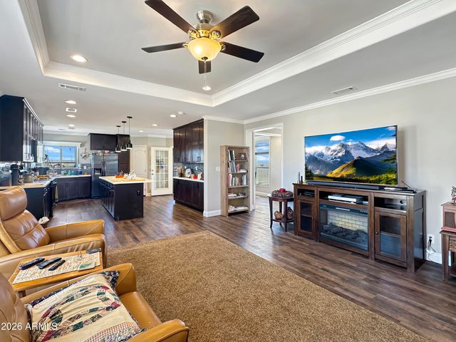 25818 N RIESLING Lane, Paulden, AZ 86334