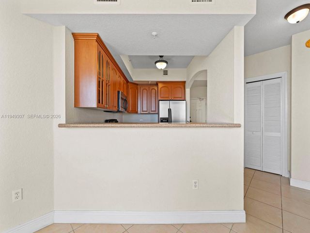 2301 SW 27th Ave 1403, Miami, FL 33145