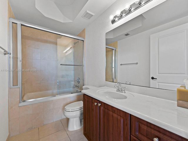 2301 SW 27th Ave 1403, Miami, FL 33145