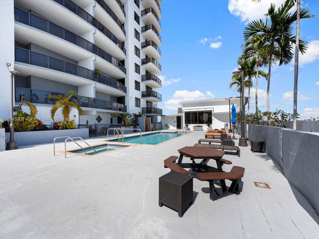 2301 SW 27th Ave 1403, Miami, FL 33145