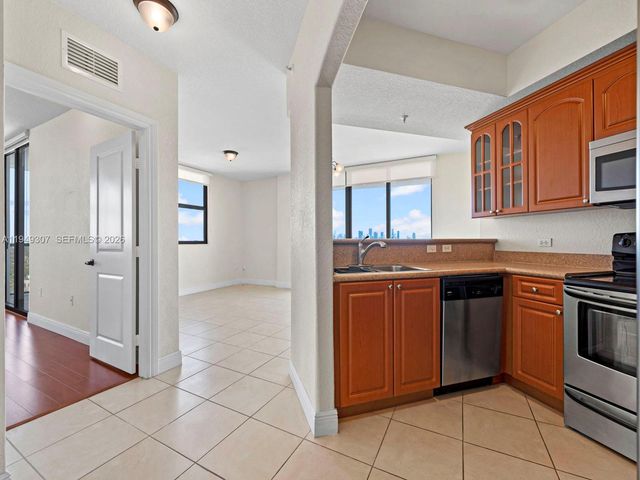 2301 SW 27th Ave 1403, Miami, FL 33145