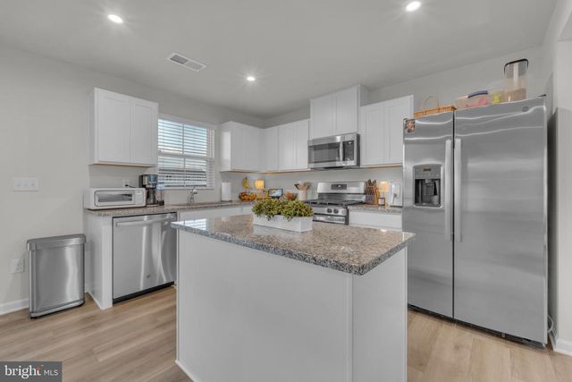 324 COMFORT RD, Williamstown, NJ 08094