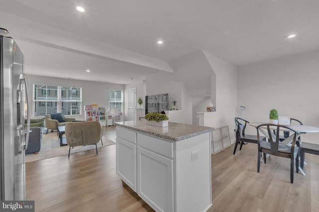 324 COMFORT RD, Williamstown, NJ 08094