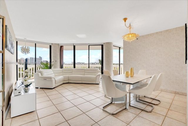 2000 Island Boulevard 602, Aventura, FL 33160