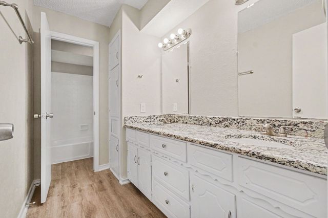 914 Bromwich Street, Garland, TX 75040