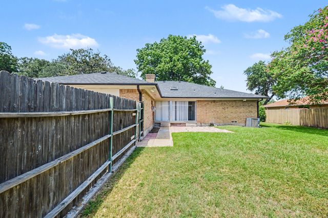 914 Bromwich Street, Garland, TX 75040
