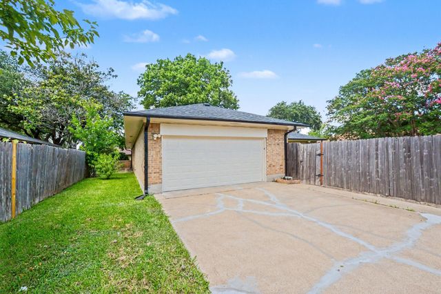 914 Bromwich Street, Garland, TX 75040