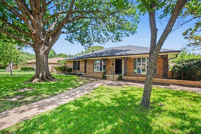 914 Bromwich Street, Garland, TX 75040