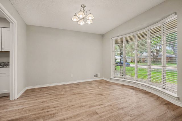 914 Bromwich Street, Garland, TX 75040