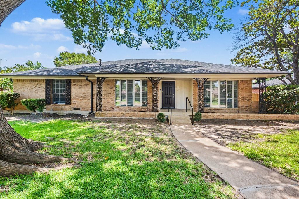 914 Bromwich Street, Garland, TX 75040