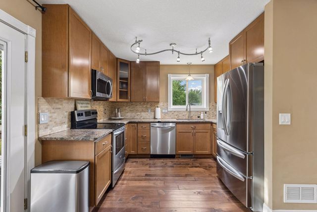 360 117th Avenue NW, Coon Rapids, MN 55448