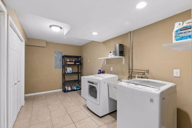 360 117th Avenue NW, Coon Rapids, MN 55448
