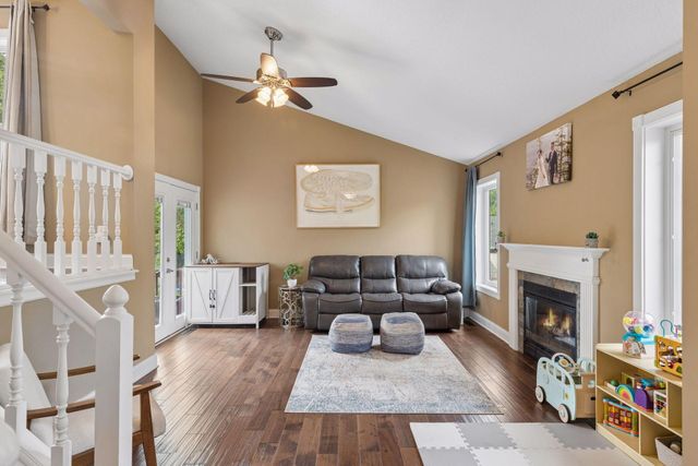 360 117th Avenue NW, Coon Rapids, MN 55448