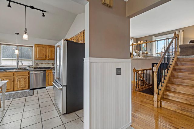 12120 87th Avenue N, Maple Grove, MN 55369