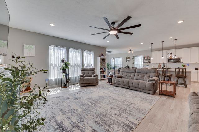 4349 Ironclad Drive, Bargersville, IN 46106