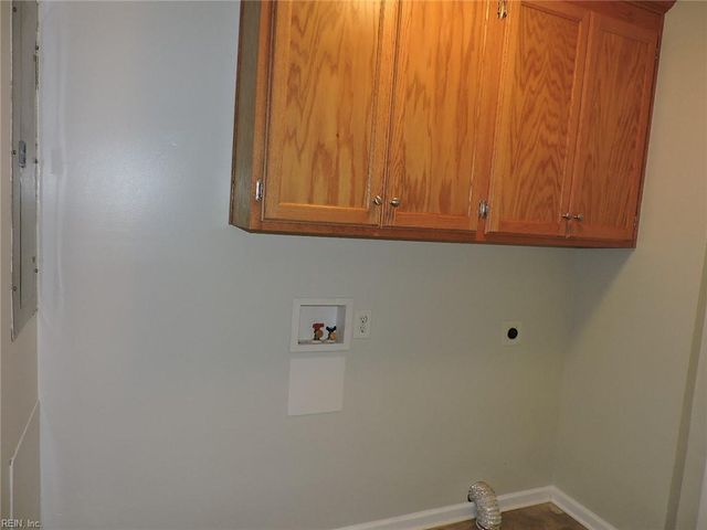 8259 Guinea RD, Hayes, VA 23072